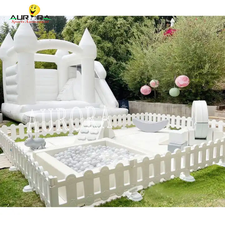 Parco giochi interno Inflatabile Soft Play Equipment Party White Ball Pit For Kids