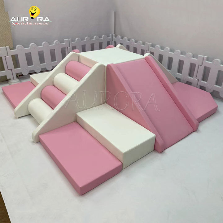 Indoor Kids Toddler Soft Play Attrezzatura da arrampicata rosa e bianco Set per festa