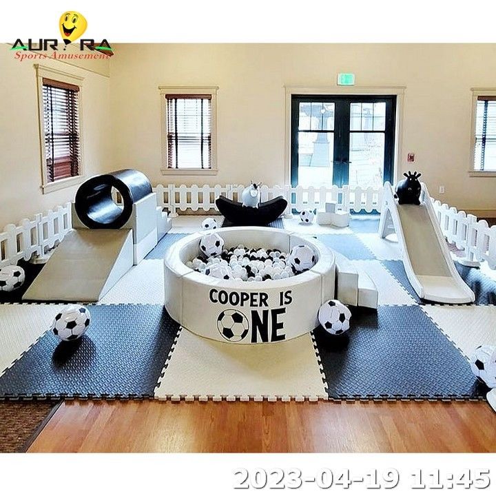 Parete per bambini Grande parco giochi con scivolo attrezzature per gioco soft indoor in vendita