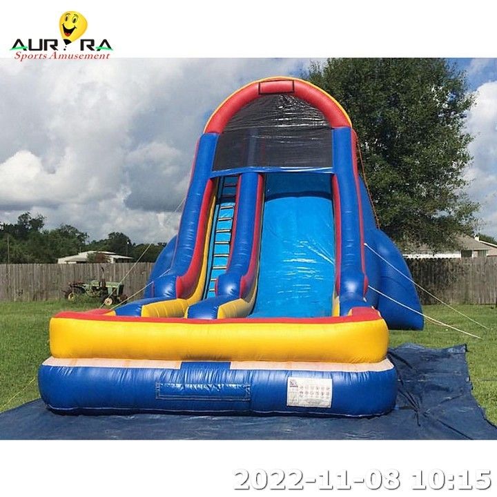 Slide d'acqua gonfiabili per piscine castelli da ballo noleggio blu