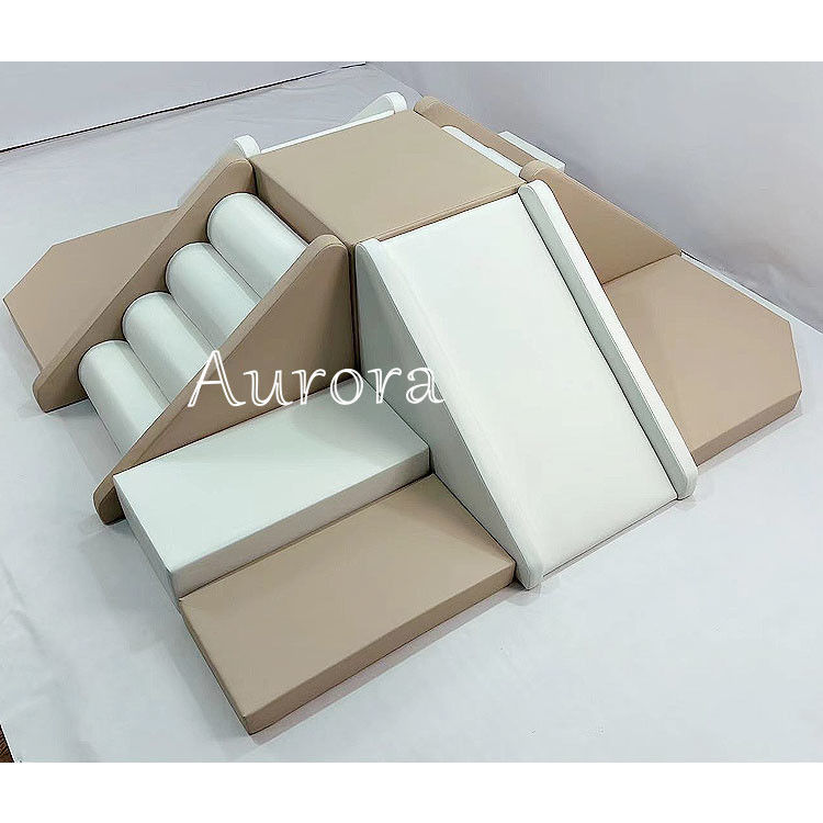 Materassi e recinzioni per giochi di palle Equipaggiamento per giochi di palle per la vendita