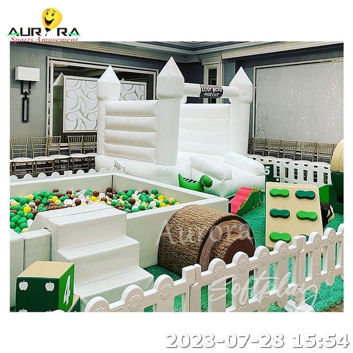Soft Play Set Bambini Soft Play Merry Go Round Outdoor Parco giochi Climber Ball Pit