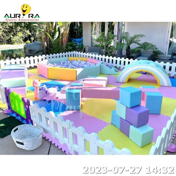 Merry Go Round Soft Play Noleggio attrezzature schiuma Soft Playground per bambini