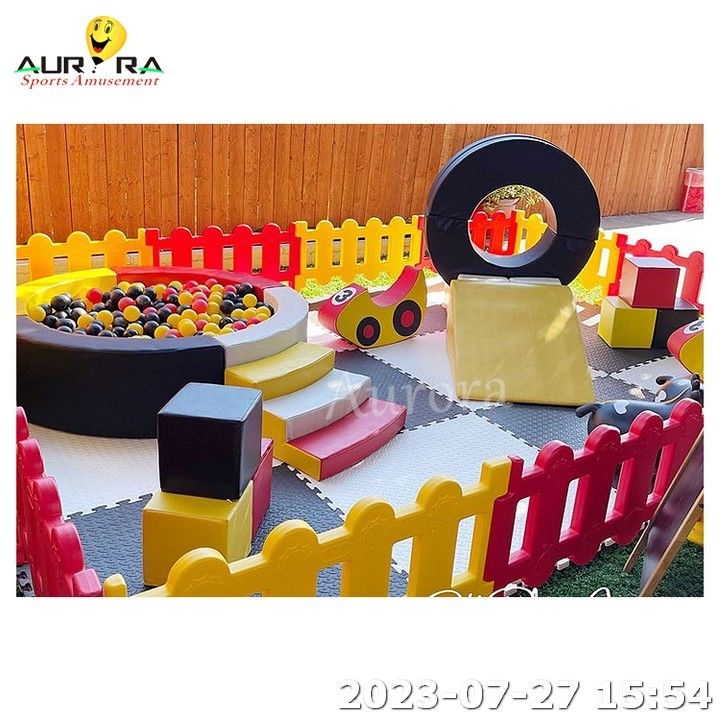 Merry Go Round Soft Play Noleggio attrezzature schiuma Soft Playground per bambini
