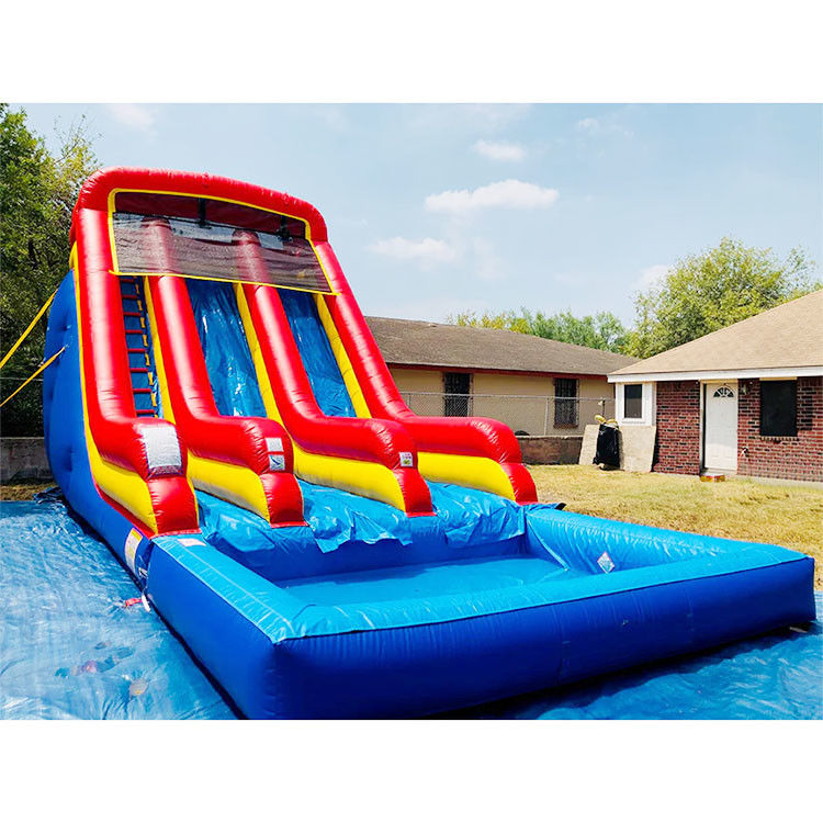 Bounce Obstacle Inflatabili scivoli d'acqua per piscina doppia corsia colorati giochi per adulti