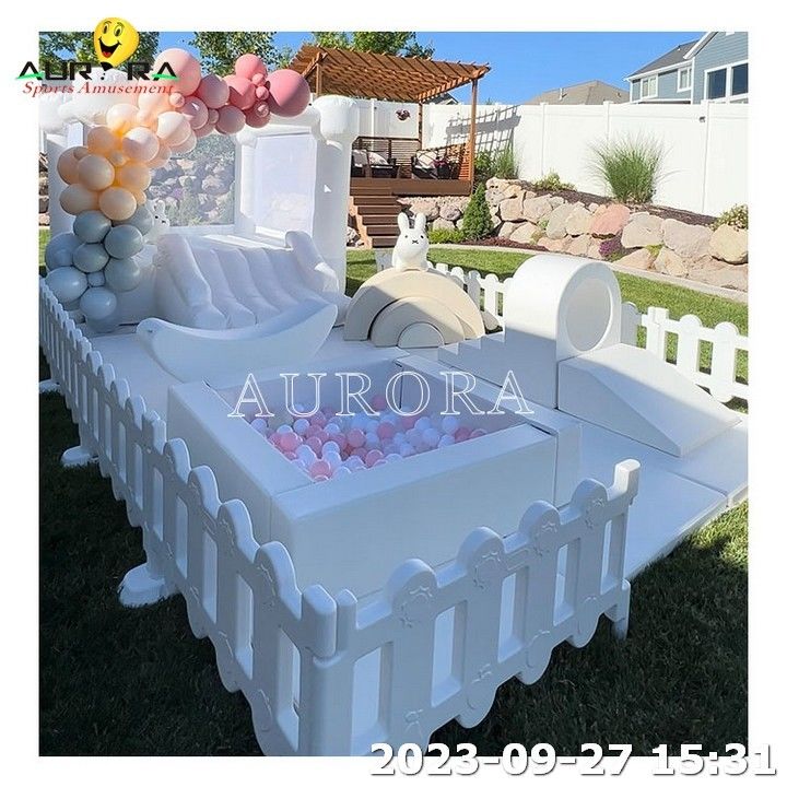 Attrezzature per gioco morbido Centro di assistenza all'insegnamento interno Soft Play Bianco In affitto Casa di buttafuori