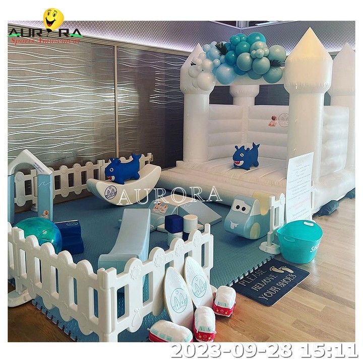 Equipaggiamento per giochi soft per bambini al coperto con Blue Bounce House per il noleggio di feste
