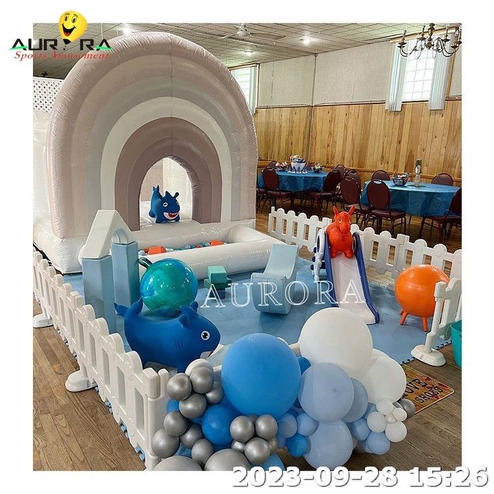 White Bouncy Castle White Soft Play Set Attrezzature per il parco giochi Festa Soft Play Indoor