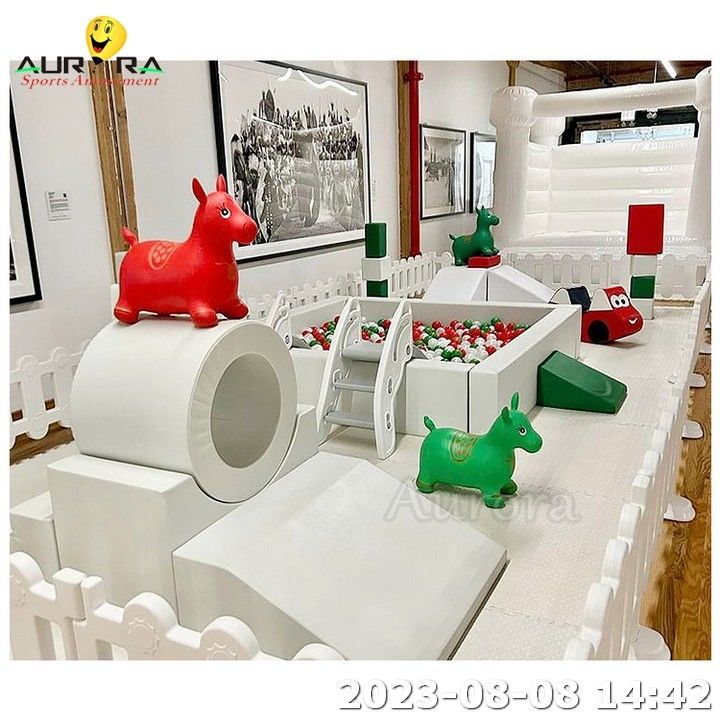Attrezzature per gioco morbido Indoor Soft Play Square White Bounce House Pit Ball Con Slide
